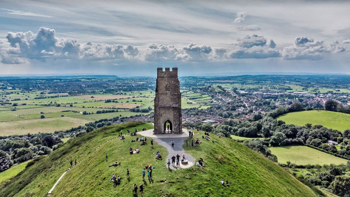 🏰 글래스턴베리를 되찾으라